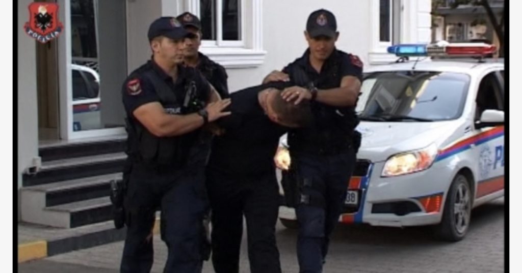 Arrestohet 26-vjeçari në Burrel, plagosi me thikë dy vëllezërit në janar të këtij viti