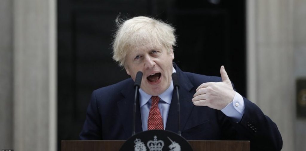 Kryeministri britanik, Johnson u kthye në punë pasi fitoi betejën personale me koronavirusin