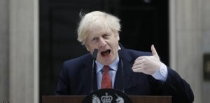 Kryeministri britanik, Johnson u kthye në punë pasi fitoi betejën personale me koronavirusin