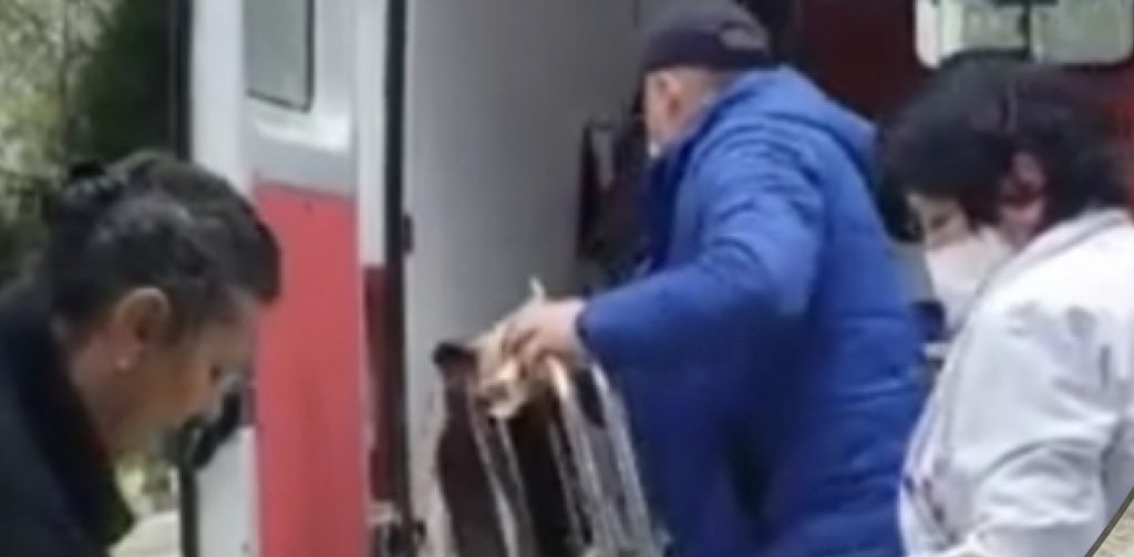 Gruaja bën gjestin human: Dhuron 13 mijë euro pajisje respirimi për spitalin e Vlorës (VIDEO)