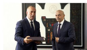 LDK dhe AAK arrijnë marrëveshje për bashkëqeverisje në Kosovë