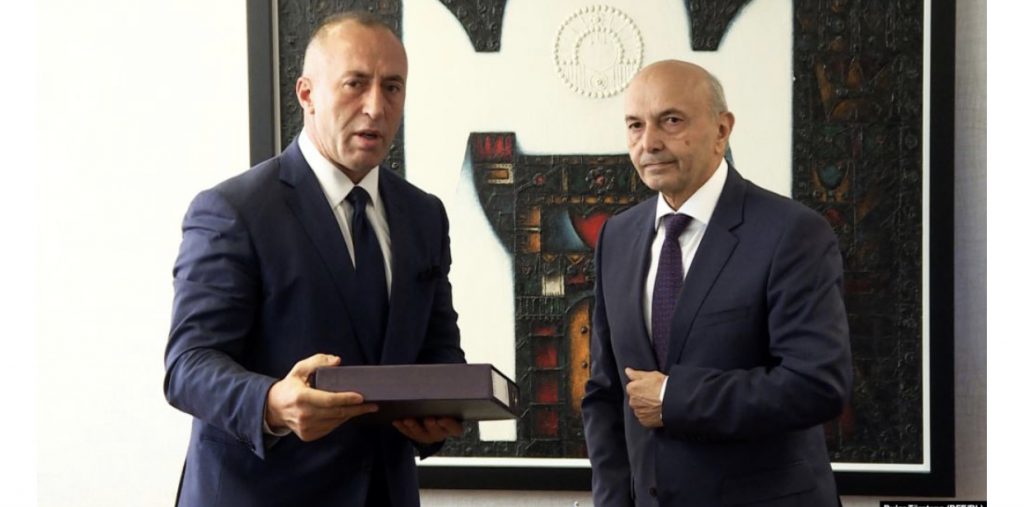 Çfarë ndodhi në takimin mes Haradinajt e Mustafës