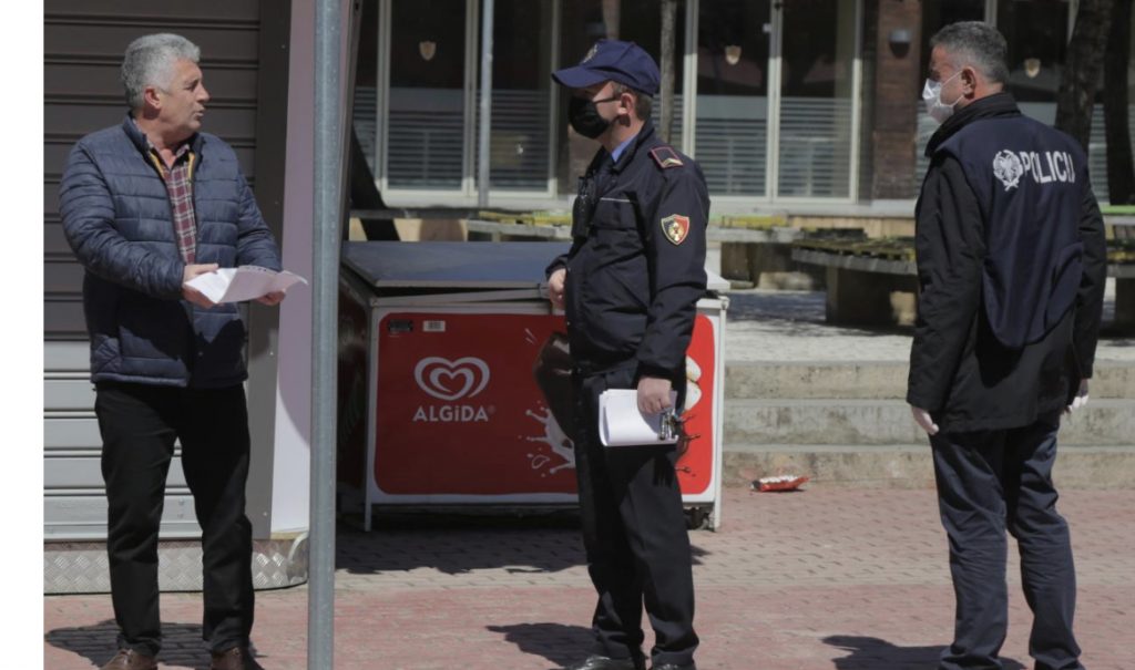Infektohet nga koronavirusi Polici në Tiranë