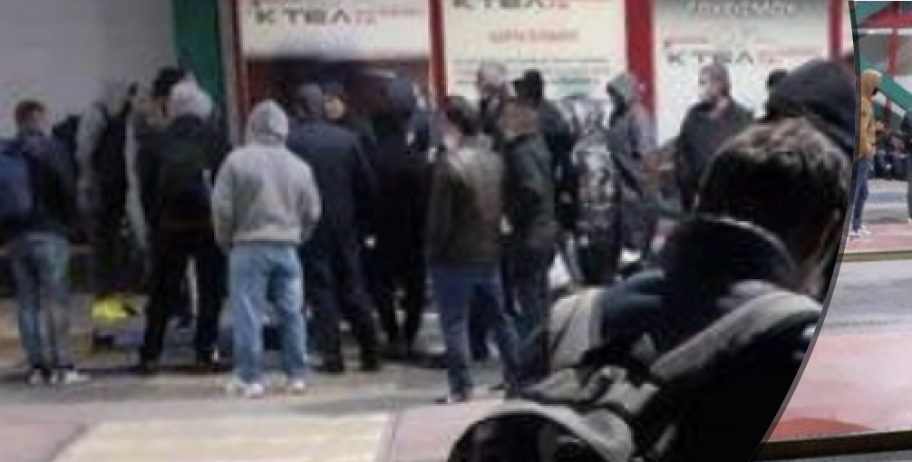 Shqiptarët e mbetur mes Greqisë dhe Shqipërisë nisin protestën, bllokojnë rrugën e kamionëve me mallra