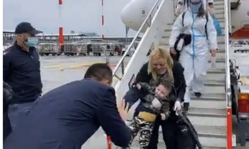 Video/Momenti që tërhoqi vëmendjen e ministrit italian, Di Maio: Faleminderit