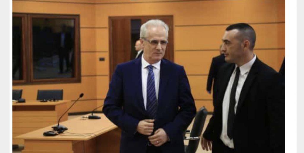 Detaje nga mbledhja e KLGJ-së: Ardian Dvoranit i ka mbaruar afati, anëtarët i kanë lënë afat deri nesër…