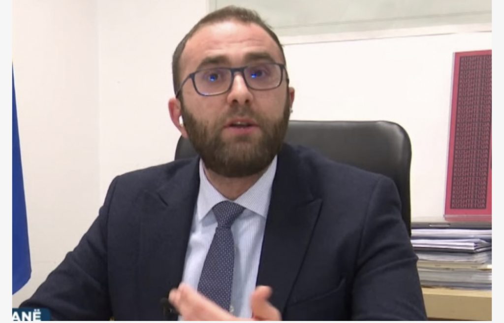 Gazment Bardhi: Ka zyrtarë të përgjegjshëm në Ministri që na i nisin informacione , nuk vjedhin