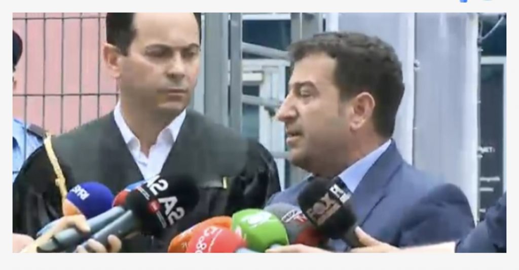 U la në fuqi vendimi i pezullimit nga detyra