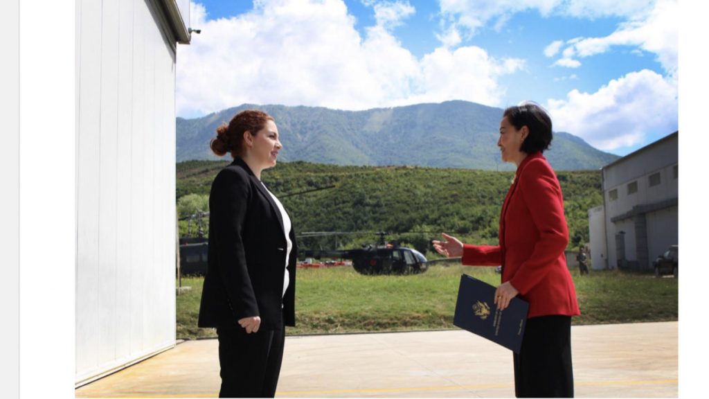Ambasadorja Yuri Kim: SHBA-të dhe Shqipëria qëndrojnë krah për krah sot, nesër dhe të gjitha të nesërmet që do vijnë