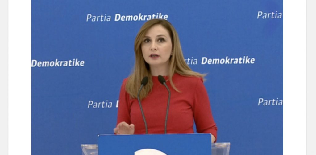 Në këtë 100-vjetor Tirana po lëngon nga masakra