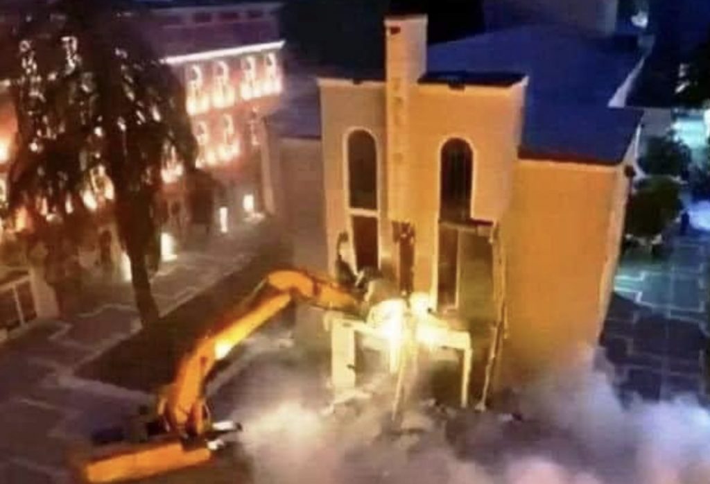 Shembja e Teatrit/ Partia e Socialistëve Evropianë: Çështja të mos shfrytëzohet për qëllime politike,  ndërtesa ishte e  rrezikshme