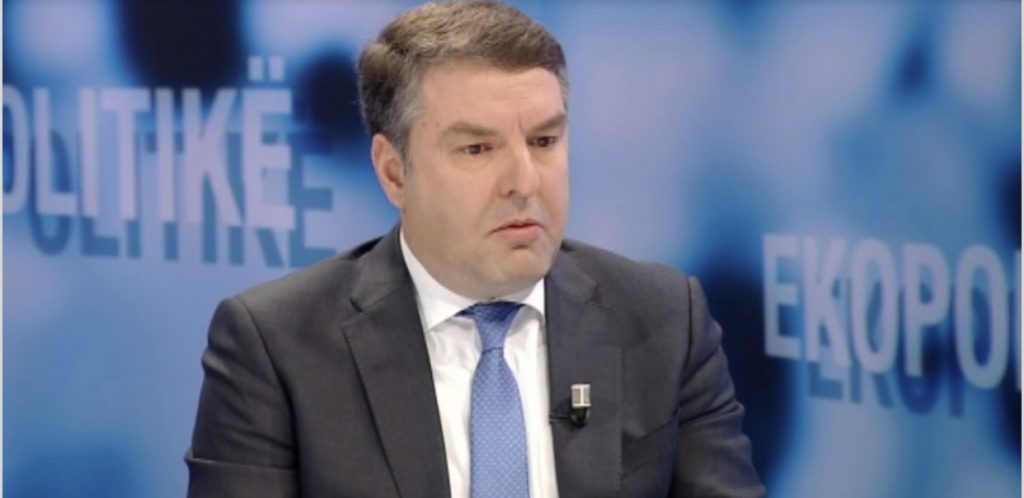 Kush do të rezistojë sot, do të udhëheqë nesër!