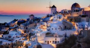 Fillon sezoni turistik, nga sot hapen plazhet në Greqi