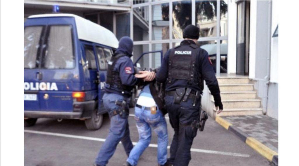 Maliq,dyshohet se ka ngacmuar seksualisht vajzën e tij 18-vjeçare
