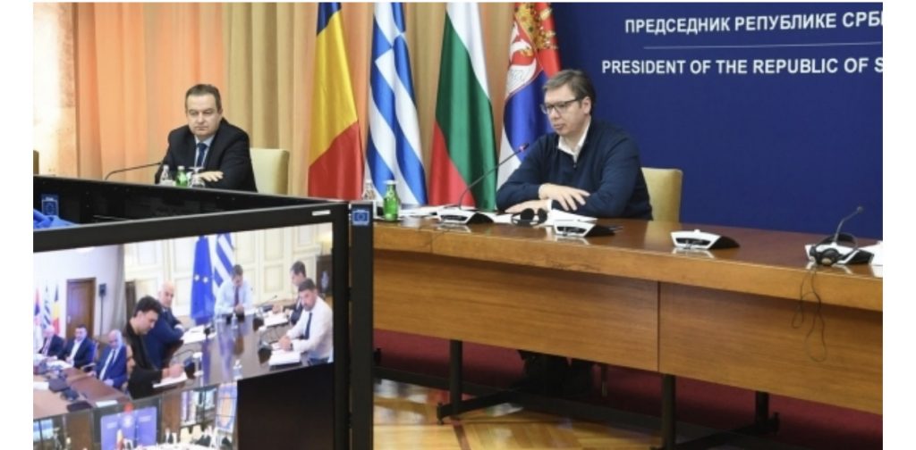 Meta tha se lobi serb në Uashington ka interesa antishqiptare, Vuçiç : Unë nuk mendoj se Trump është në anën tonë…