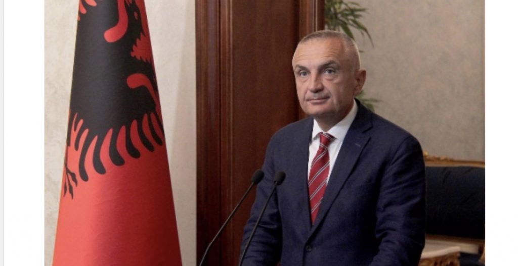 Presidenti Ilir Meta ka kthyer në Kuvend ligjin turizmin detar.