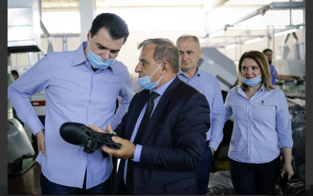 Basha te fasoneritë: As pagën e premtuar nuk e kanë marrë