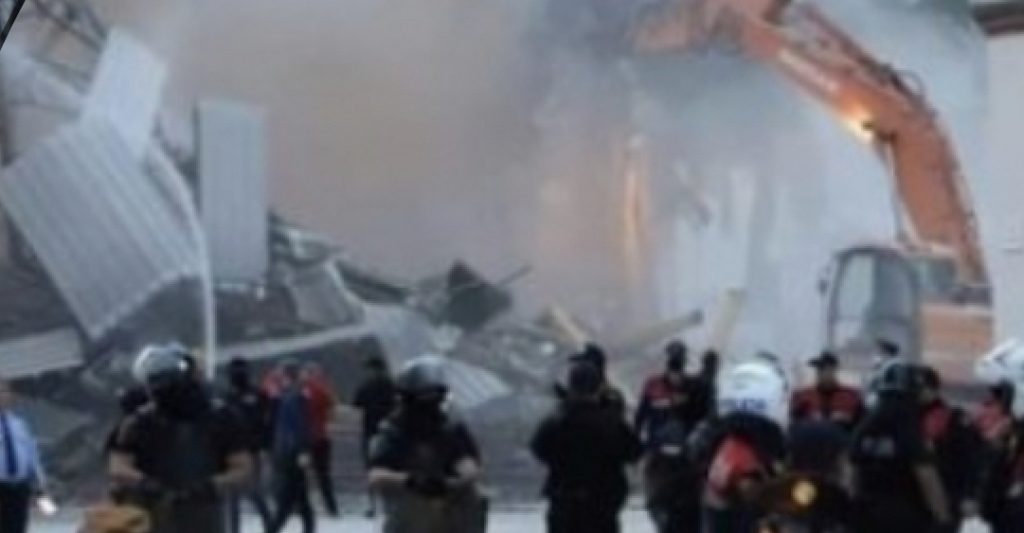 Prokuroria thërret në pyetje 3 specialistët, që firmosen për prishjen e Teatrit Kombëtar