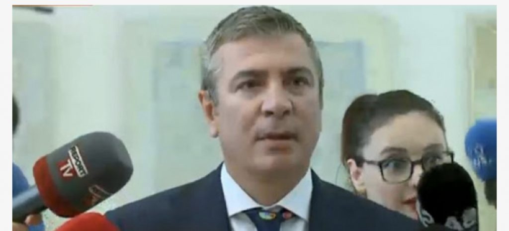 LSI-PD bojkotuan takimin, flet Gjiknuri: Mbledhja s’u zhvillua! Opozita s’ka arsye serioze të braktisë Reformën