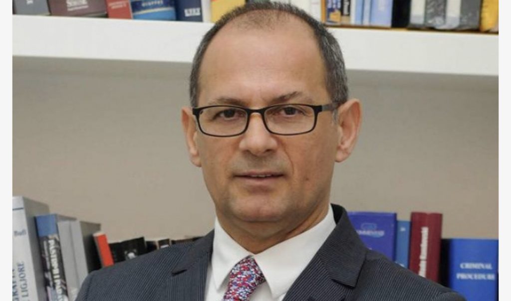 Zgjedhjet për Rektor në Universitetin e Tiranës, regjistrohet kandidati i parë
