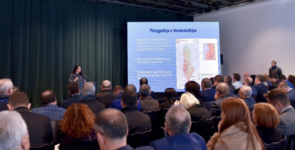 Parku fotovoltaik i Karavastasë për energjinë diellore/ Rama shpall fituese kompaninë franceze