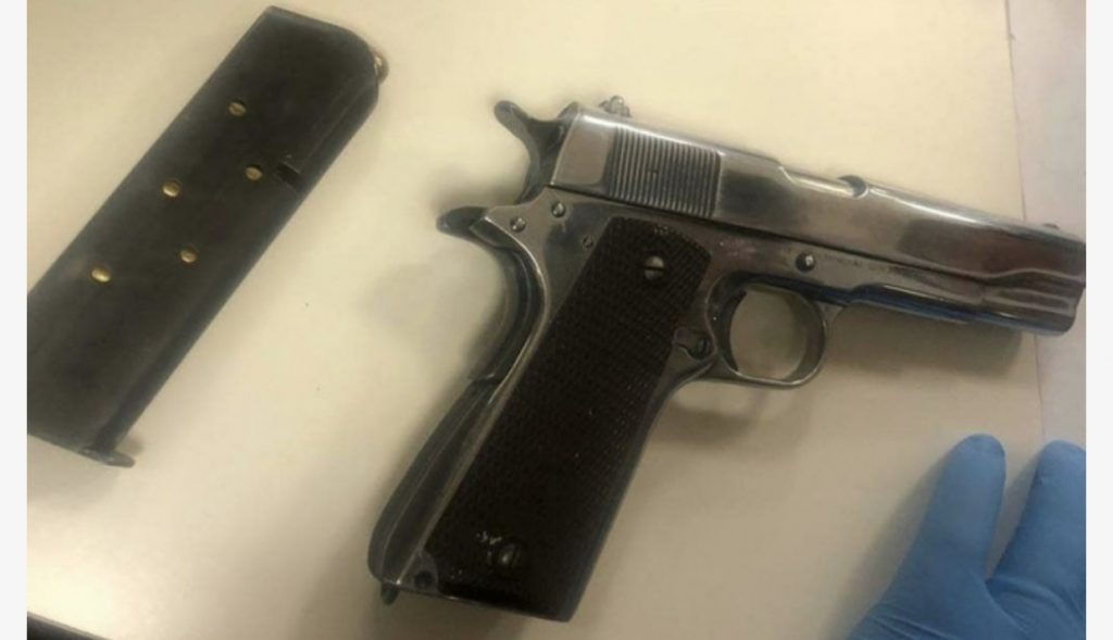Lëvizte me armë me vete, arrestohet 37 vjeçari në Tiranë