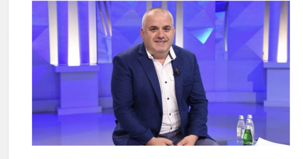 “‘Reforma’ në botën e krimit”- Gazetari Hoxha: Vetingu i tyre është kallashnikovi.