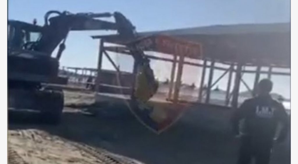 Ndërtuan pa leje në pronën publike, gjobë 20 milionë lekë dhe ndjekje penale për 3 persona në Durrës