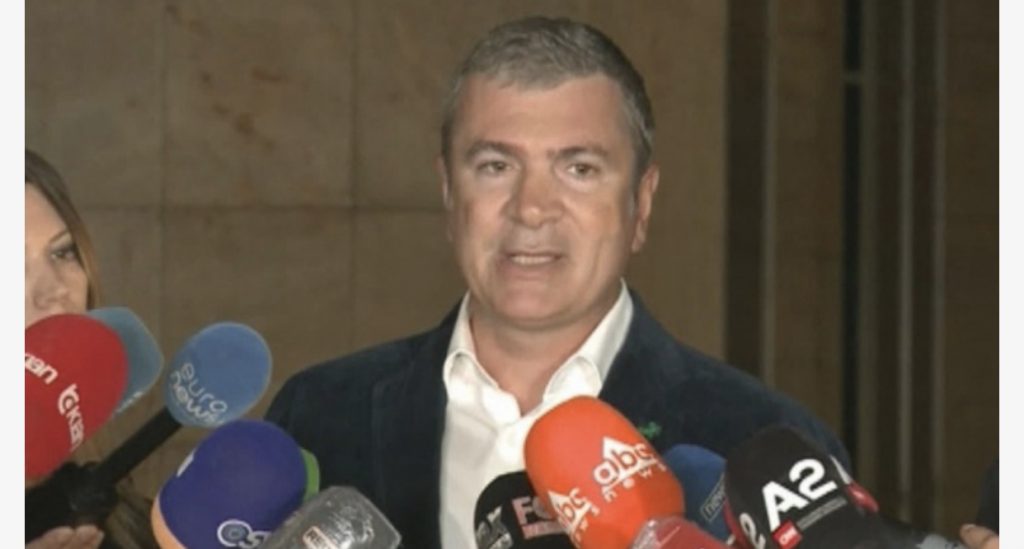 Gjiknuri: Opozita nuk e donte depolitizimin e administratës, secila palë të përgatitet për zgjedhjet e reja…