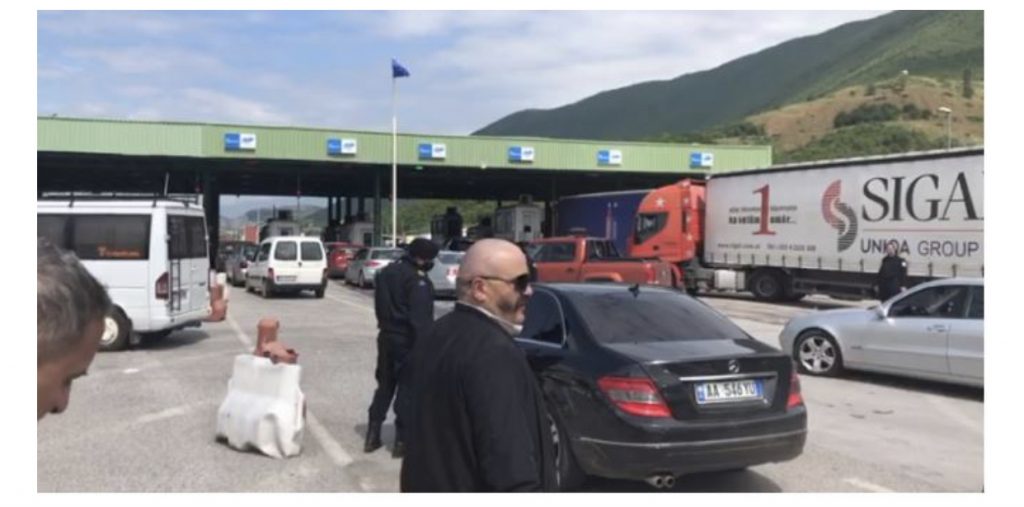 Rama u përgjigjet komentuesve : Na hap kufijtë o Rama’zon?