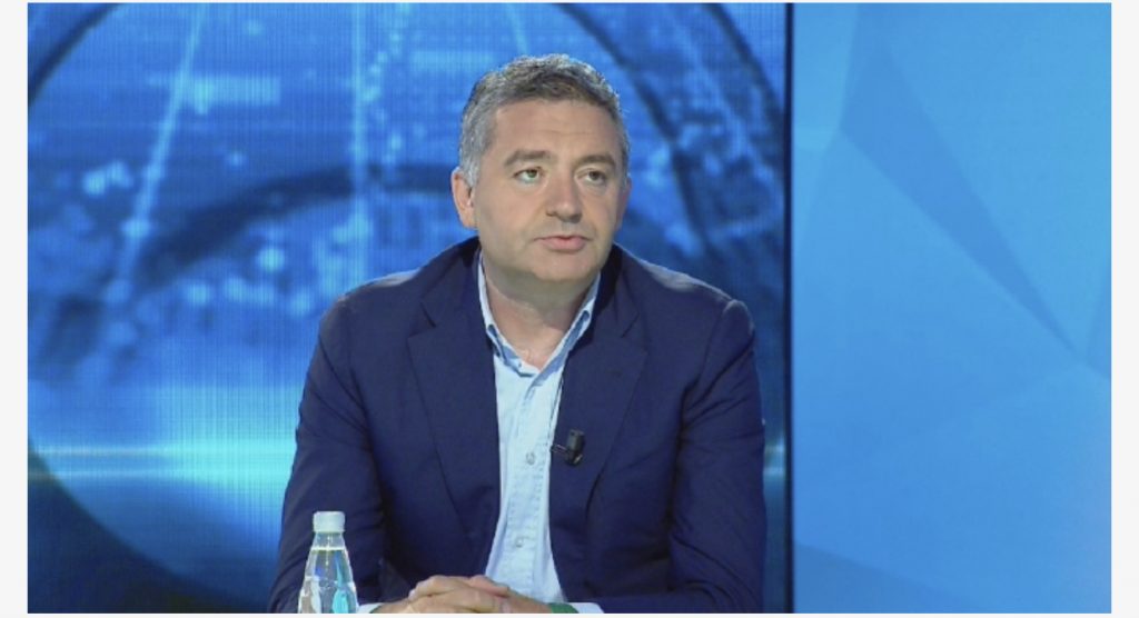Klosi:Ja pse i prishëm ndërtimet në Velipojë