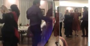 VIDEO/ Gjyqtarët e vettingut festojnë me muzikë