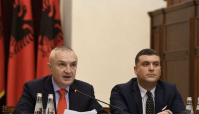 Zëdhënësi i presidentit për Ramën: KËLYSHI të mos provokojë, se do mbetet një kujtim nga e kaluara!
