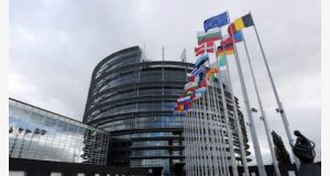 Vidhet Parlamenti Europian, hajdutët hynë gjatë izolimit dhe morën dokumente sekrete