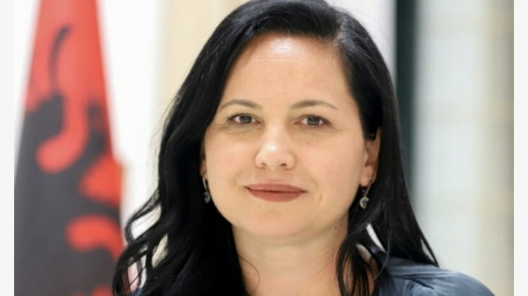 DY zv.MINISTRE nga kabineti i qeverisë Rama, largohen Rovena Voda dhe Dorina Çinari