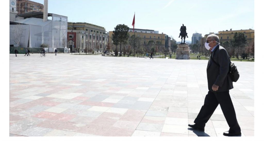 Studiuesit: Shqiptarët duhet të heqin dorë nga zakonet ceremoniale
