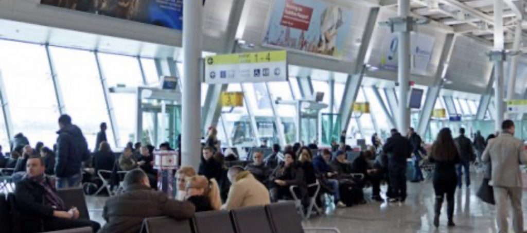 Aeroporti i Rinasit për nesër/ Kujdes! Jo të gjithë qytetarët mund të udhëtojnë