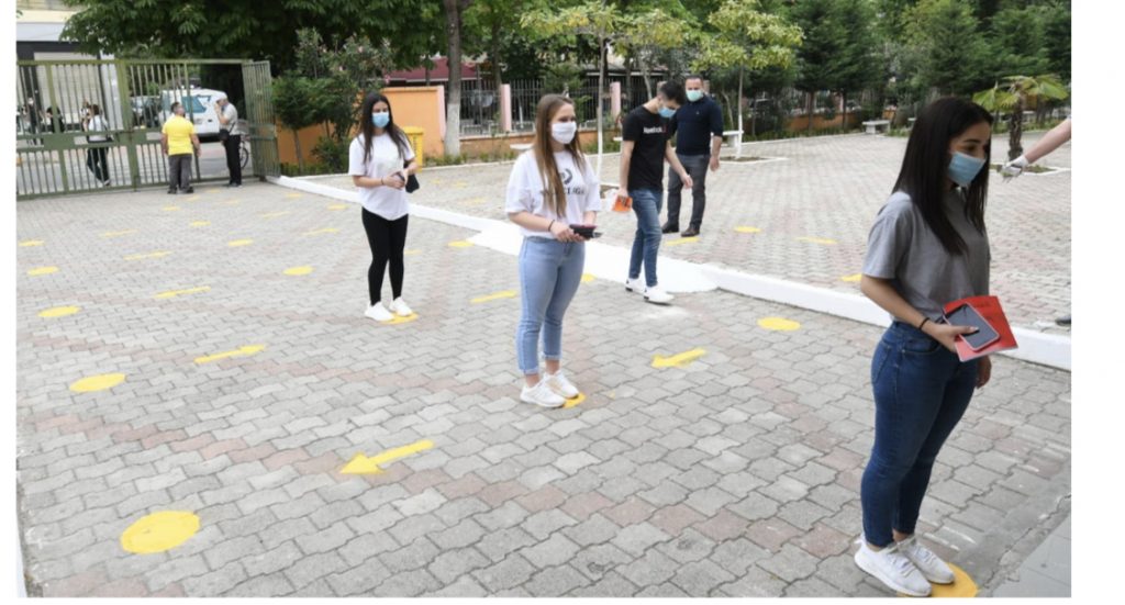 Shkollat në Republikën Shëndetësore të Shqipërisë