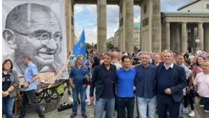 Madhështore/ Fjalimi historik i Robert F. Kennedy Jr në Berlin!