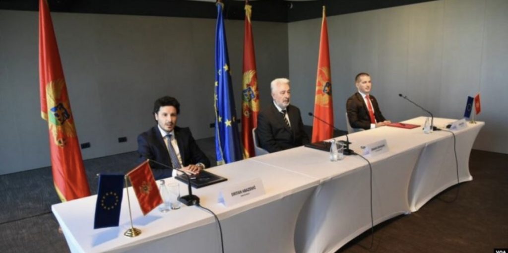 Firmoset marrëveshja për qeverinë e re në Mal të Zi/ ‘Njohja e Kosovës nuk preket’
