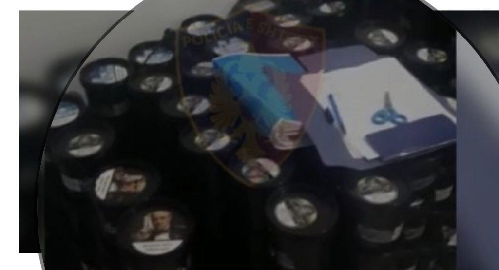 Dy  të arrestuar  për mallra kondrabandë