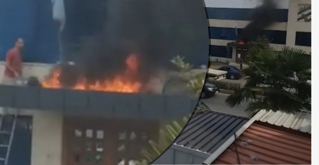Merr flakë Bashkia e Kamzës, shtëllungat e tymit mbulojnë zonën