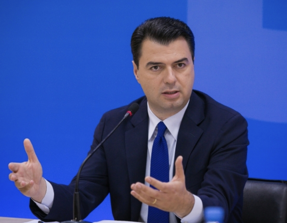 Basha: Çdo mësues duhet të testohet për COVID-19
