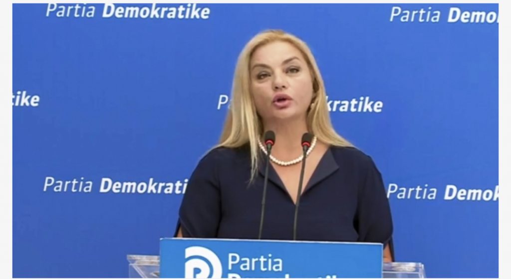 Albana Vokshi ngre alarmin: 160 mësues dhe 100 nxënës të infektuar me Covid-19