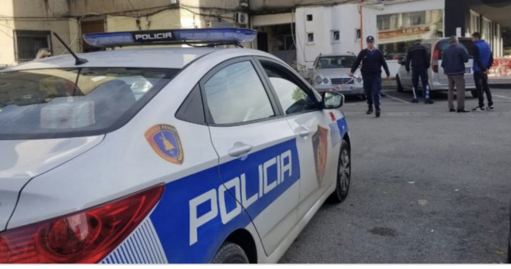 Durrës/ Gjendet i vrarë me thikë në zemër një burrë