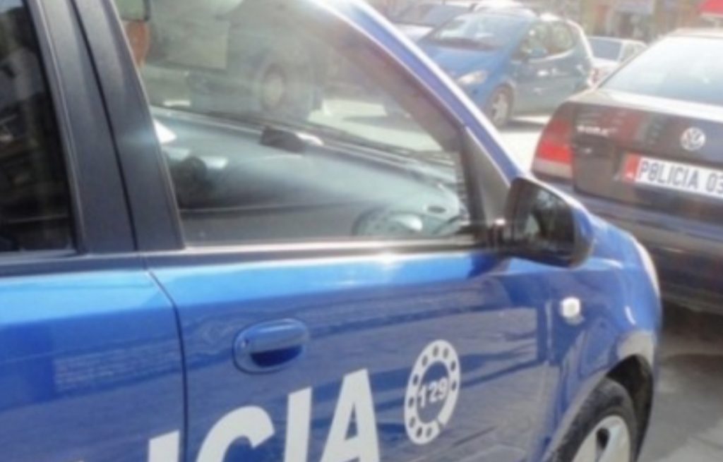 Rrahu me sende të forta kusheririn, arrestohet