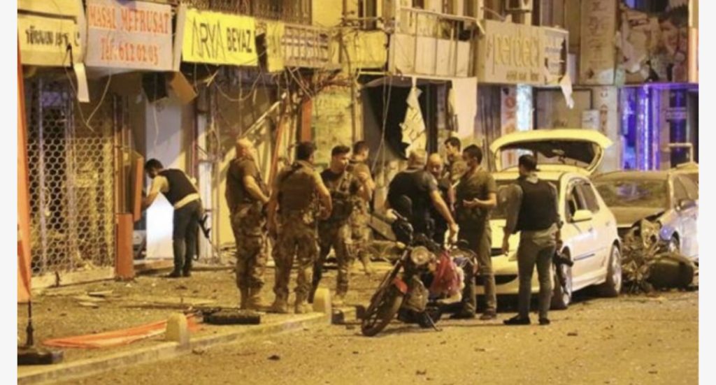 Policia ekzekuton autorin, banorët shpërthejnë në duartrokitje