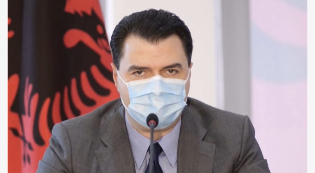 Basha i përgjigjet Ramës: Kishe kohë të tregoje veten, ne do e nxjerrim Shqipërinë nga gropa ku e fute ti