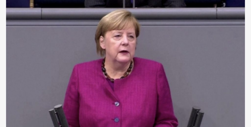 Merkel paralajmëron gjermanët dhe sulmon kundërshtarët politikë