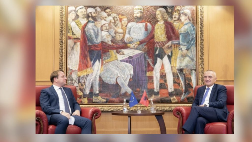 Meta pas takimit me Varhelyi: E informova se ndryshimet në Kod do i rikthej për rishqyrtim në Kuvend!
